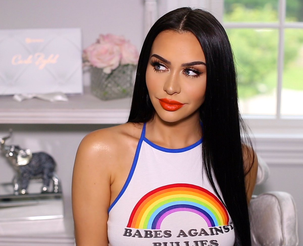 pranavabeauty's tweet photo. New video just went live!! Get ready with me for a lunch date! 🌈❤️💛💚💙💜 https://t.co/Tl93r7h3gs https://t.co/zSCRvWoE2h