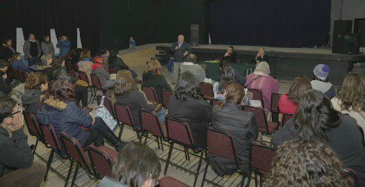 mvinambres's tweet photo. Alumnos del Liceo Artístico Gronemeyer reciben beca municipal para estudiar en preuniversitario https://t.co/TJwm06BN9y https://t.co/jrxHPo6nKB