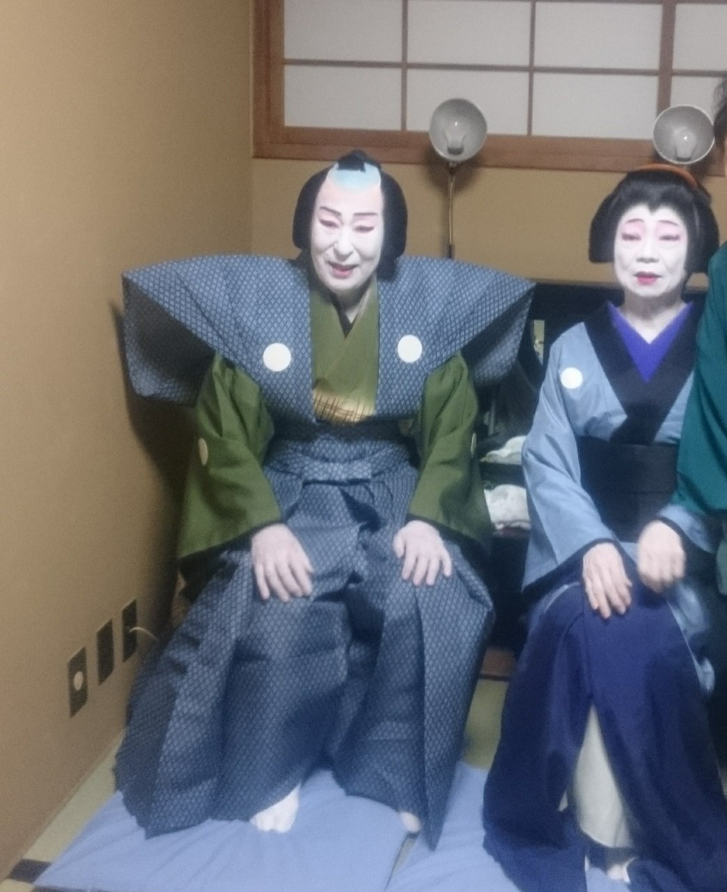 山中美奈 私の日本舞踊の師匠 藤間栄松先生の舞台を見に国立劇場へ もう先生 最高に素敵すぎます 先生の弟子で良かった Gt Lt お隣は藤間松喜枝先生 最強コンビです 因みに私は藤間流の名取で師匠から一字とった 藤間栄衣寿 えい