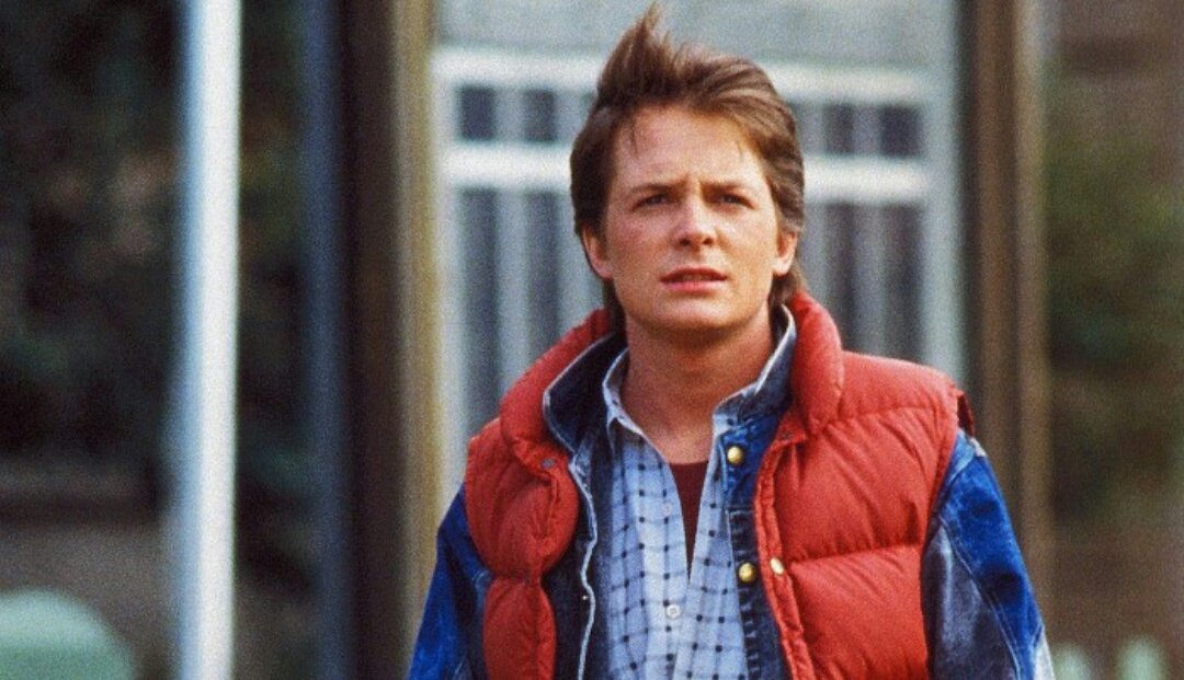  Hoy no es cualquier dia hoy es el cumpleaños de Michael J. Fox Happy birthday Marty mcfly     