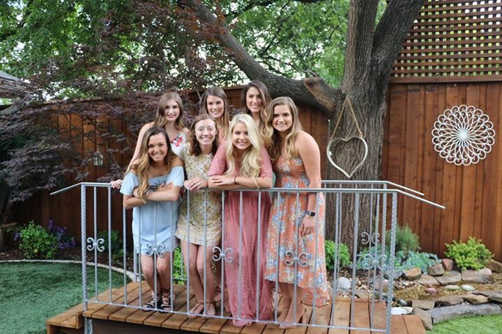 FunkMadyson's tweet photo. Sorry I didn't post these sooner, I was too busy celebrating...GRADUATION🎓 https://t.co/ZQwOcRnIhm