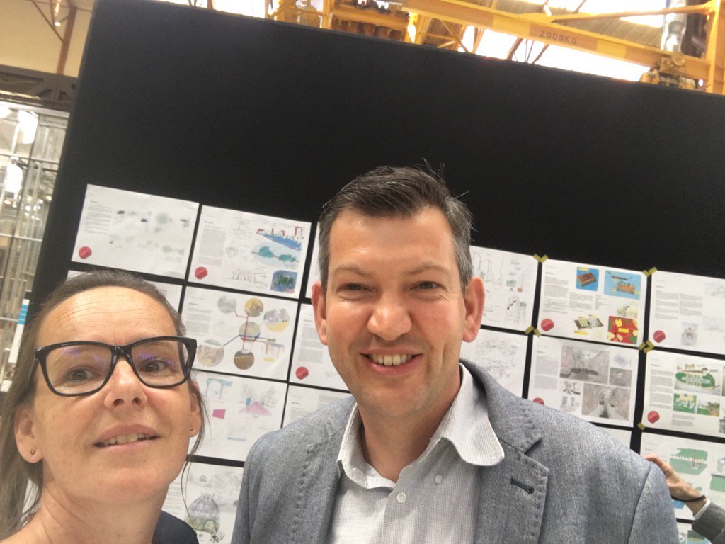 CarlottaPen's tweet photo. This is how collaboration looks @RDMCoE and @HTW_Chur sketchcity.ch https://t.co/NFQIXzm6Kn
