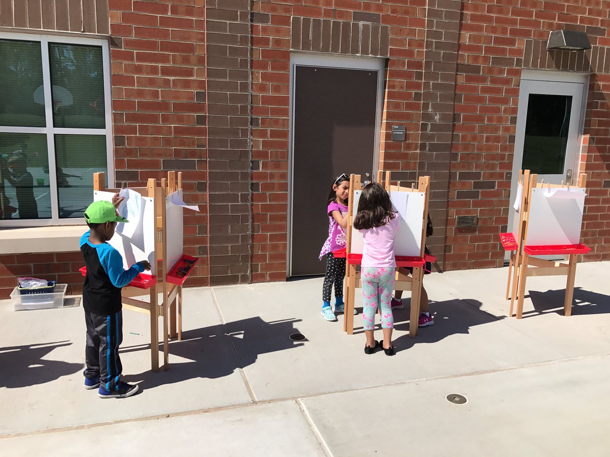 castorsclass's tweet photo. Last day of school fun!!! We had a great year and we look forward to next year!! @pgesflyers https://t.co/otww4DTySb