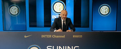 The full story on #Inter officially appointing ex-#ASRoma boss Luciano Spalletti as Coach on a two-year deal 👉 football-italia.net/103891/officia… #FCIM