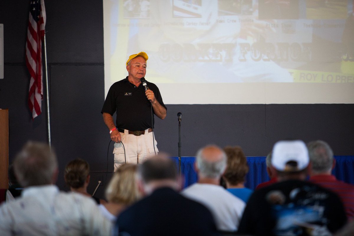 EAA's tweet photo. The initial #OSH17 schedule is now posted! Start building your plans and check back often for updates. https://t.co/Z1GkuMz7zK https://t.co/XEtX6x05tp