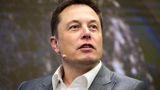 StrategyCFO's tweet image. Elon Musk: We started #Tesla after big #auto companies tried to 'kill' the #electriccar cnb.cx/2r2ExZI via @CNBC @laurenthomasx3