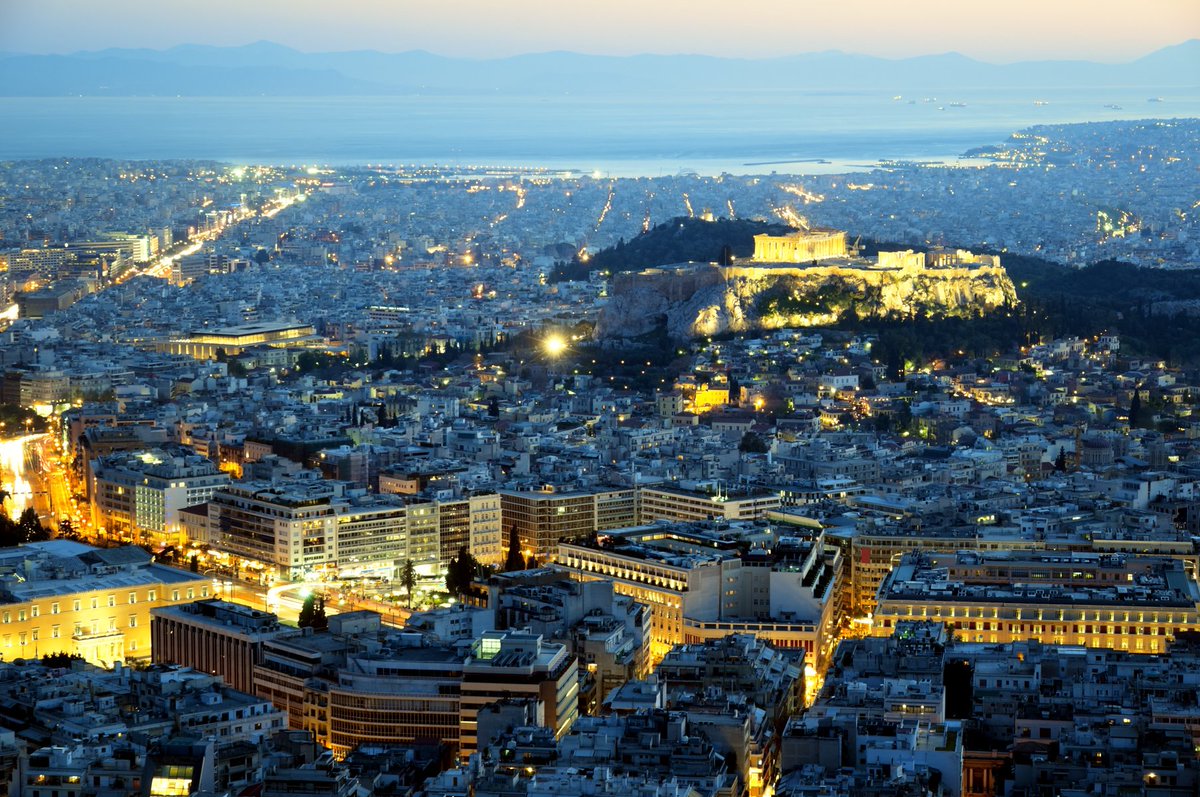 A découvrir sur le web, notre dossier consacré à Athènes! <a href="/LaGreceJaime/">La Grèce J'aime</a> @afpathenes <a href="/FranceenGrece/">La France en Grèce 🇨🇵🇪🇺</a> liberation.fr/redecouvrir-at…
