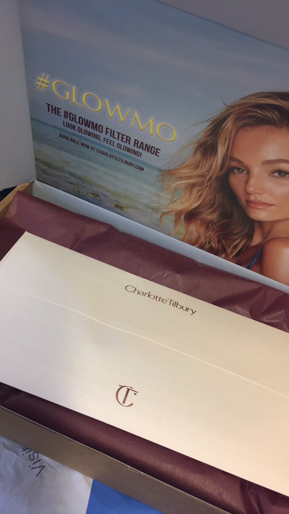 cherylshorses's tweet photo. Lovely @CTilburyMakeup  Delivery ... can't wait try the legendary lashes ... https://t.co/5uUzqFjGbN