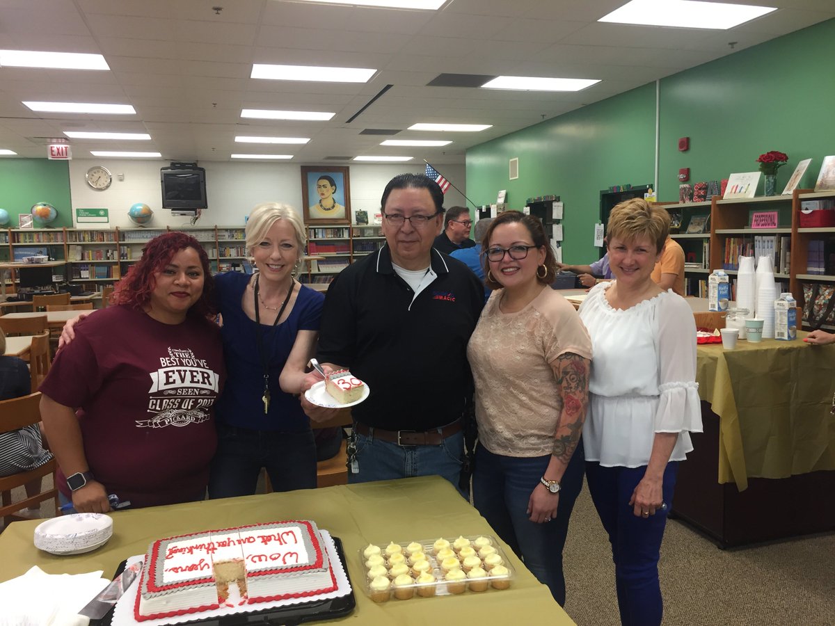 pickardcps's tweet photo. Pickard Elementary give a huge THANKS to Frank for his 30 years of service at the school. https://t.co/TpPi21J6Yz