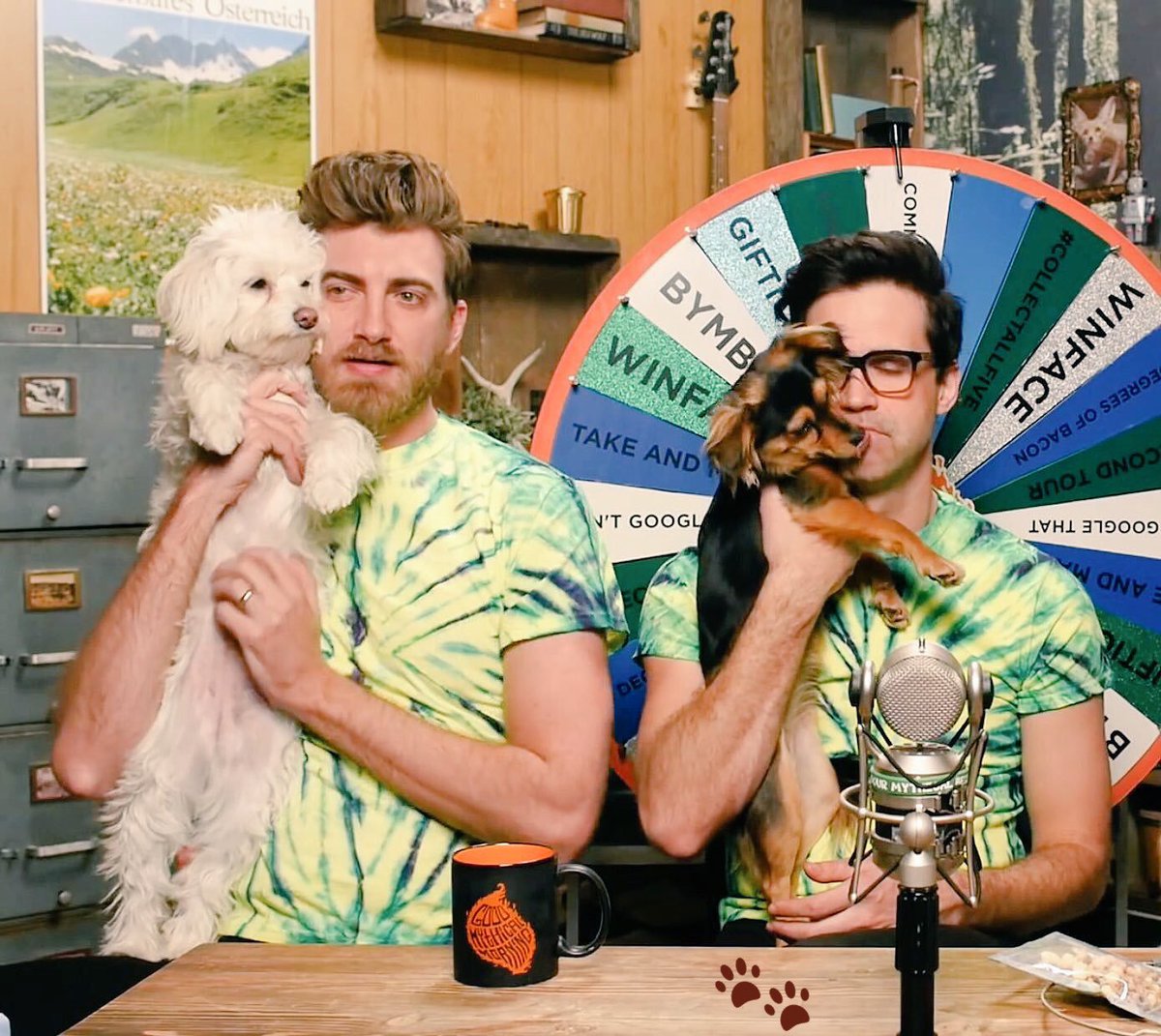 jadeneaI's tweet photo. #NationalBestFriendDay @barbmcIaughlin 🐾 https://t.co/jxvDWSz5jS
