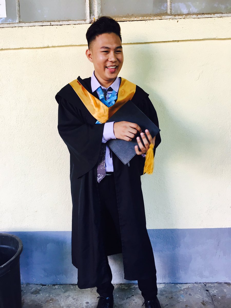 xpenserrr's tweet photo. Thankyou Lord 🎓😇🎉 #BSComputerScience #gradbatch2017 https://t.co/e6h6ZvW9V7