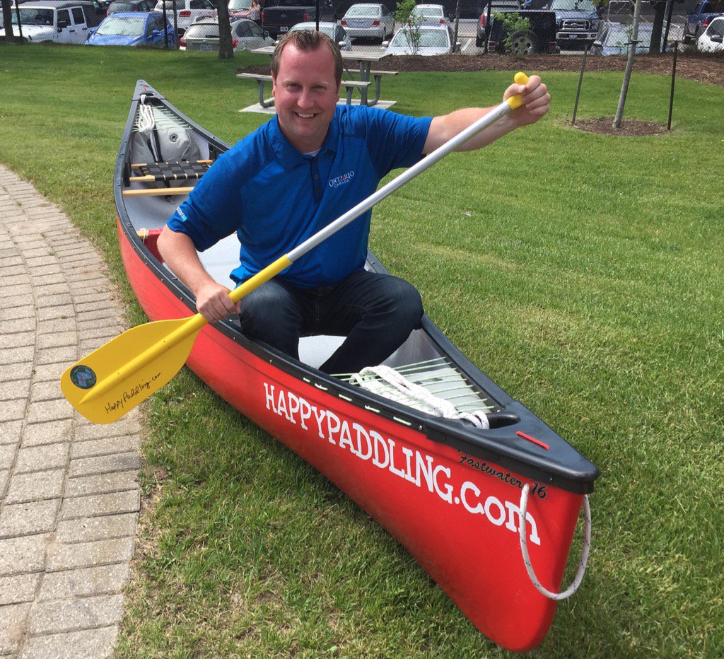 ontariokevin's tweet photo. In the Canoe with @happypaddlingca today @OntarioTravel Ctr. in Barrie to celebrate #TourismWeek #needsomewater https://t.co/4EqpWW9pT6