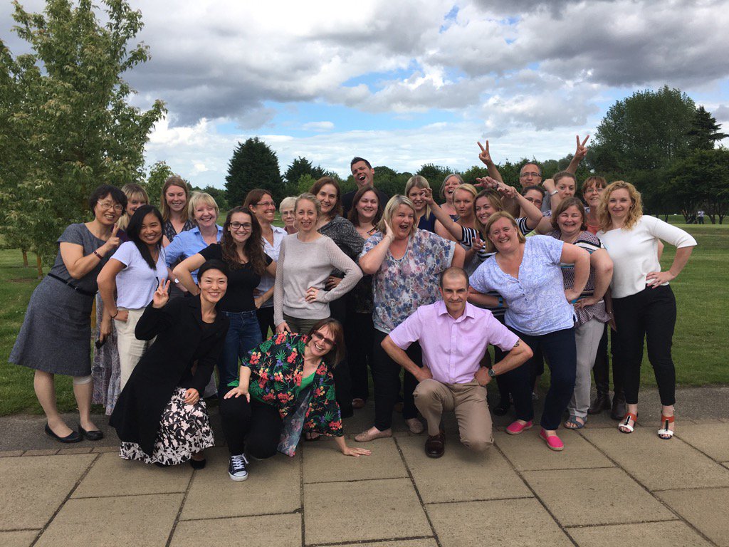 sophienewton100's tweet photo. The final pose! #arip17 @NIHRCRNEastern #NIHRgetdigital https://t.co/58O3stE9JM