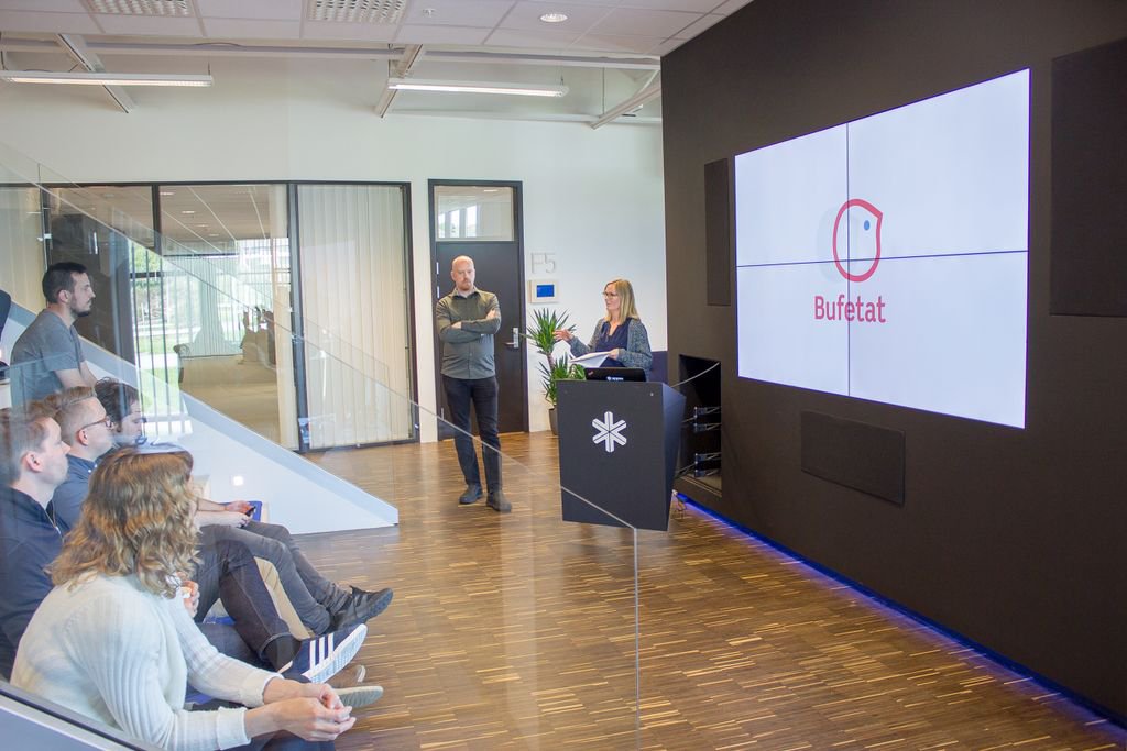 AppexAS's tweet photo. Lill og Eivind forteller om løsningene som vi utvikler for Barne-, ungdoms- og familiedirektoratet #digitalisering #appexamfi #showandtell https://t.co/5AmoKj8nJc