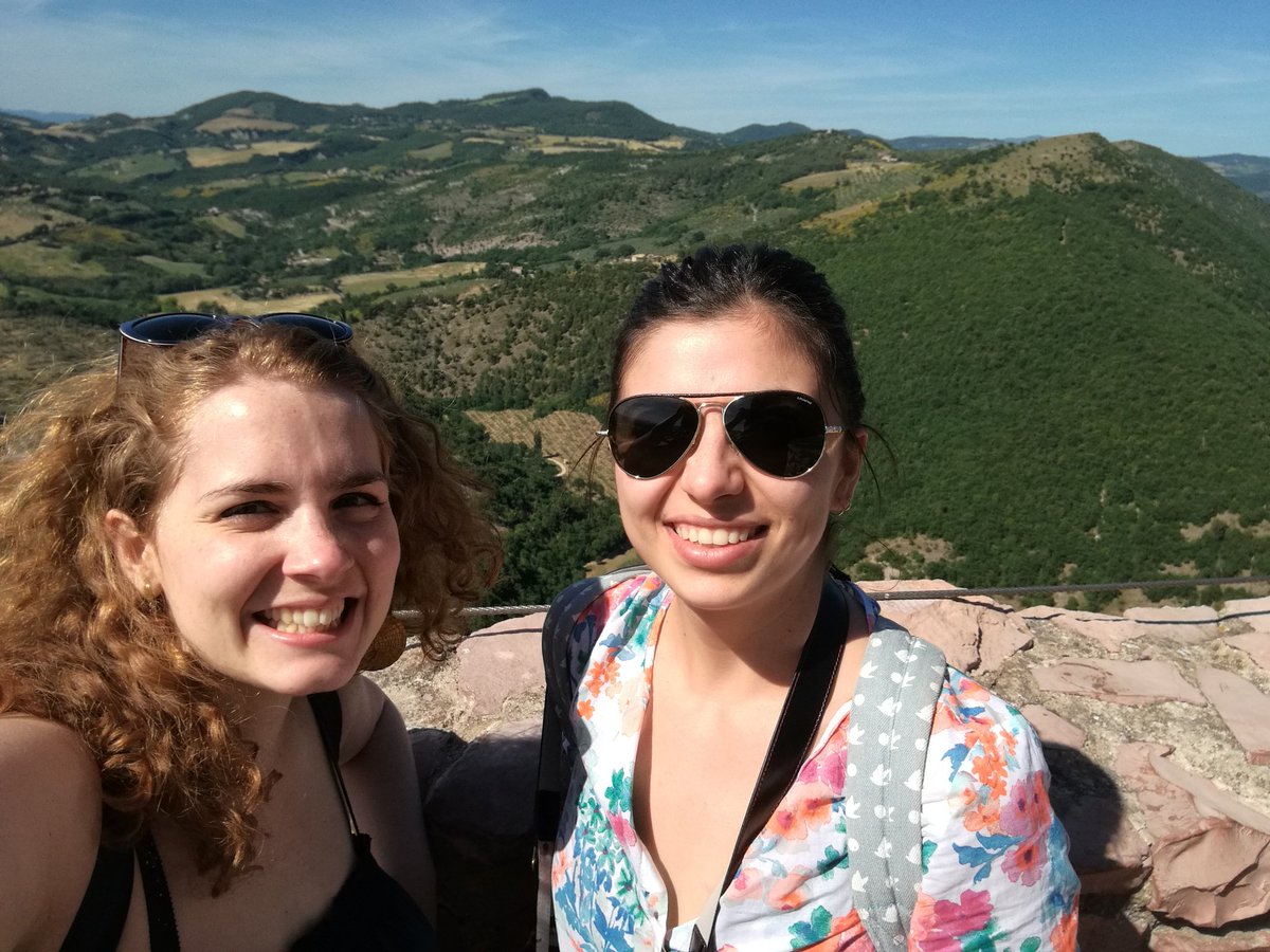 ASTascini's tweet image. Travelling in #Umbria with @ciumacik ! #SNAL network makes friendships💚😍😍😍😍😍 #mariecurie_itn #Europe 💟🌏
