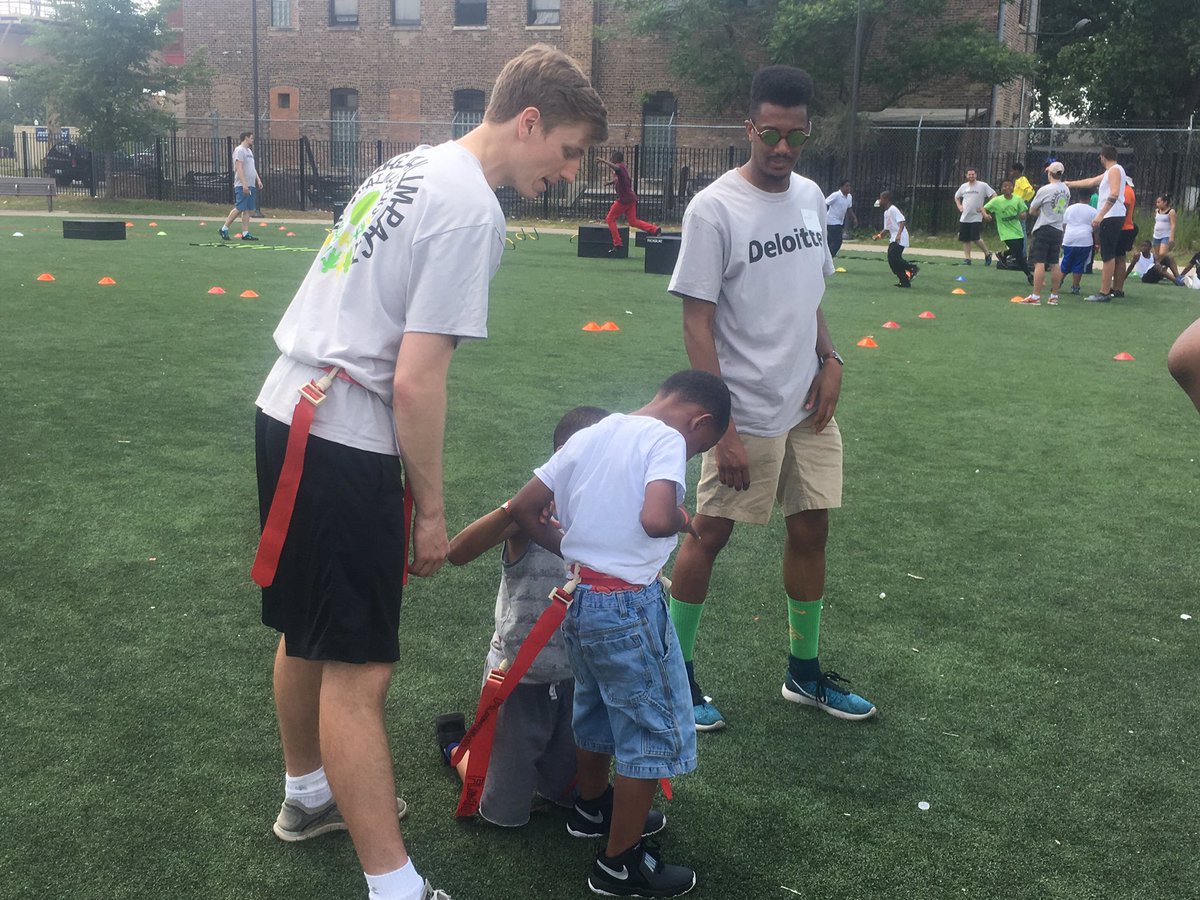 BeidlerBulls's tweet photo. Beidler would like to say thank you to "BreakThrough Urban Ministries" for conducting a "Field Day" today with our K-5th grade students. https://t.co/j77R6F4uKb