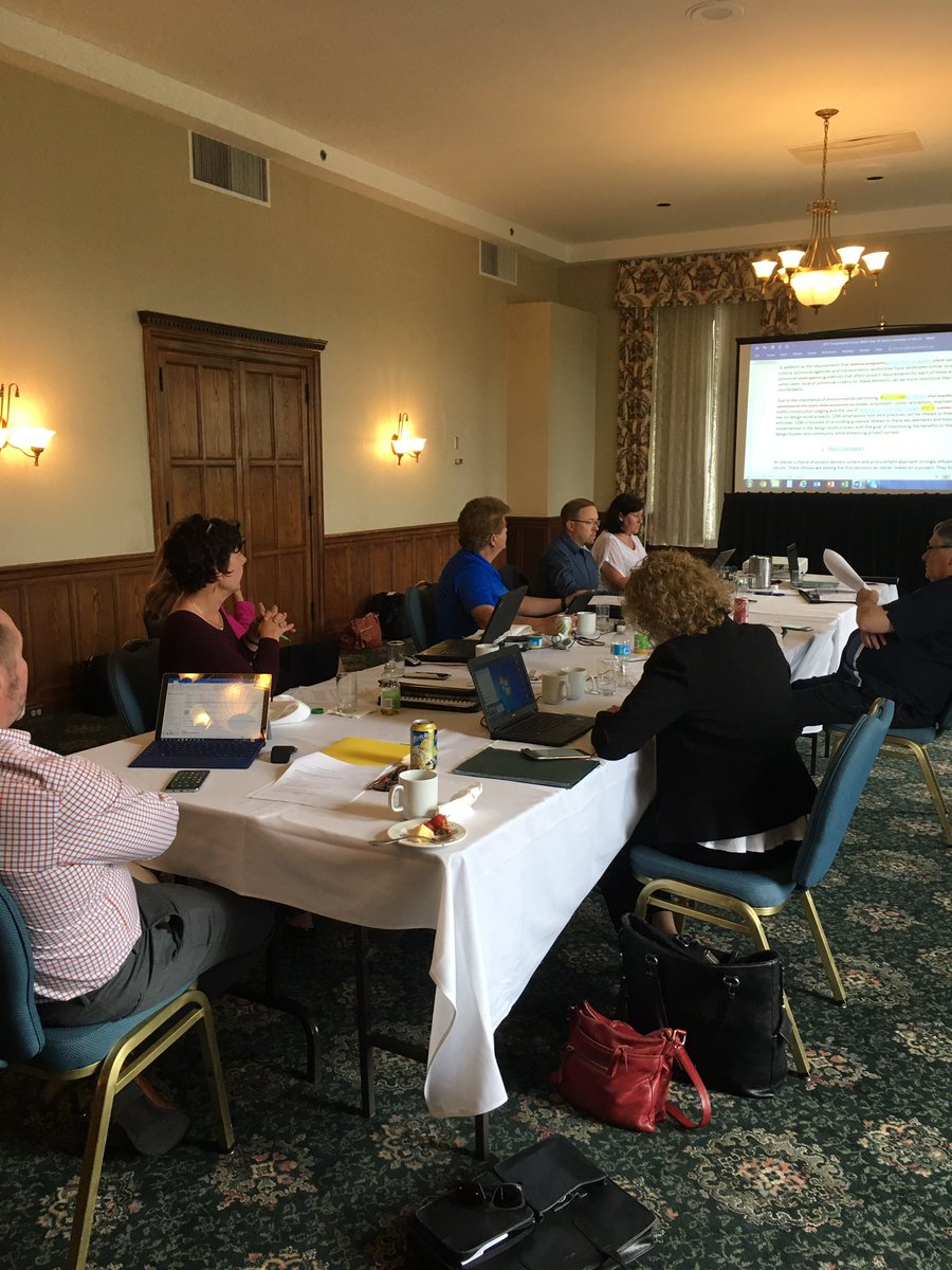 UelMcFall's tweet image. Great minds! Dedicated council members working hard in Saskatoon! @CdnDBinstitute @ConstructionCAN  @timbro_db @buildyxe