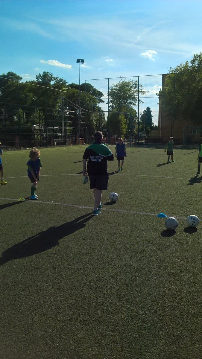 BaldoyleUtd's tweet photo. Final training session in Szydlowiec before the tournament tomorrow. Good luck to Everyone. @PolskaEire @IrlEmbWarsaw @HeraldStriker https://t.co/EPijuKPOCo