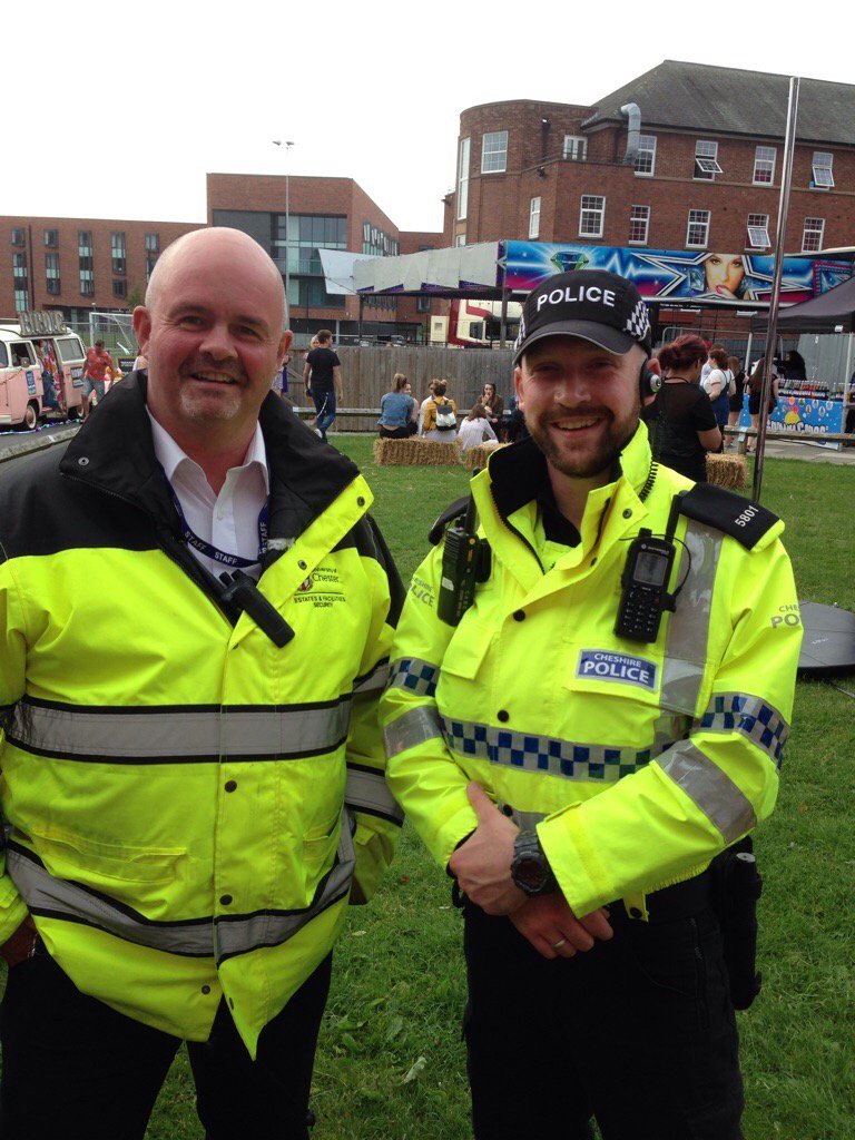 PoliceChester's tweet photo. #Chestival17 and out with the award winning @uocporters @ChesterSU. Uni's over for the year, please make sure your #fittodrive home tomorrow https://t.co/OYFhM8sQNa