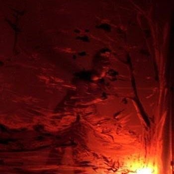 MLaPucelle's tweet photo. Performance in Sitges #Barcelona #actionpainting #painting #art #colorstrokes #light #landscape #festivaldecinefantastico #oriental https://t.co/S8ctfMy6SY