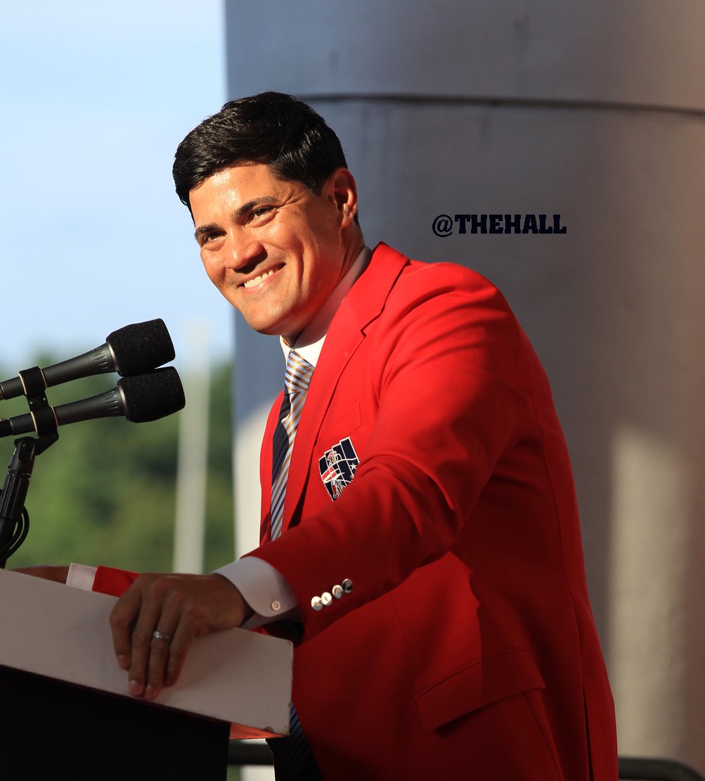 Happy Birthday to 3X Super Bowl Champion and Hall of Famer, Tedy Bruschi! 