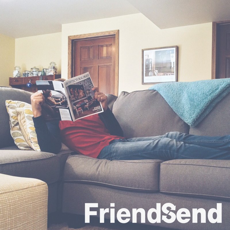 FriendSendInc's tweet photo. Don’t spend the summer sitting on your butt! Get up, and get shipping and start making money with FriendSend! https://t.co/eyYBrKpX51