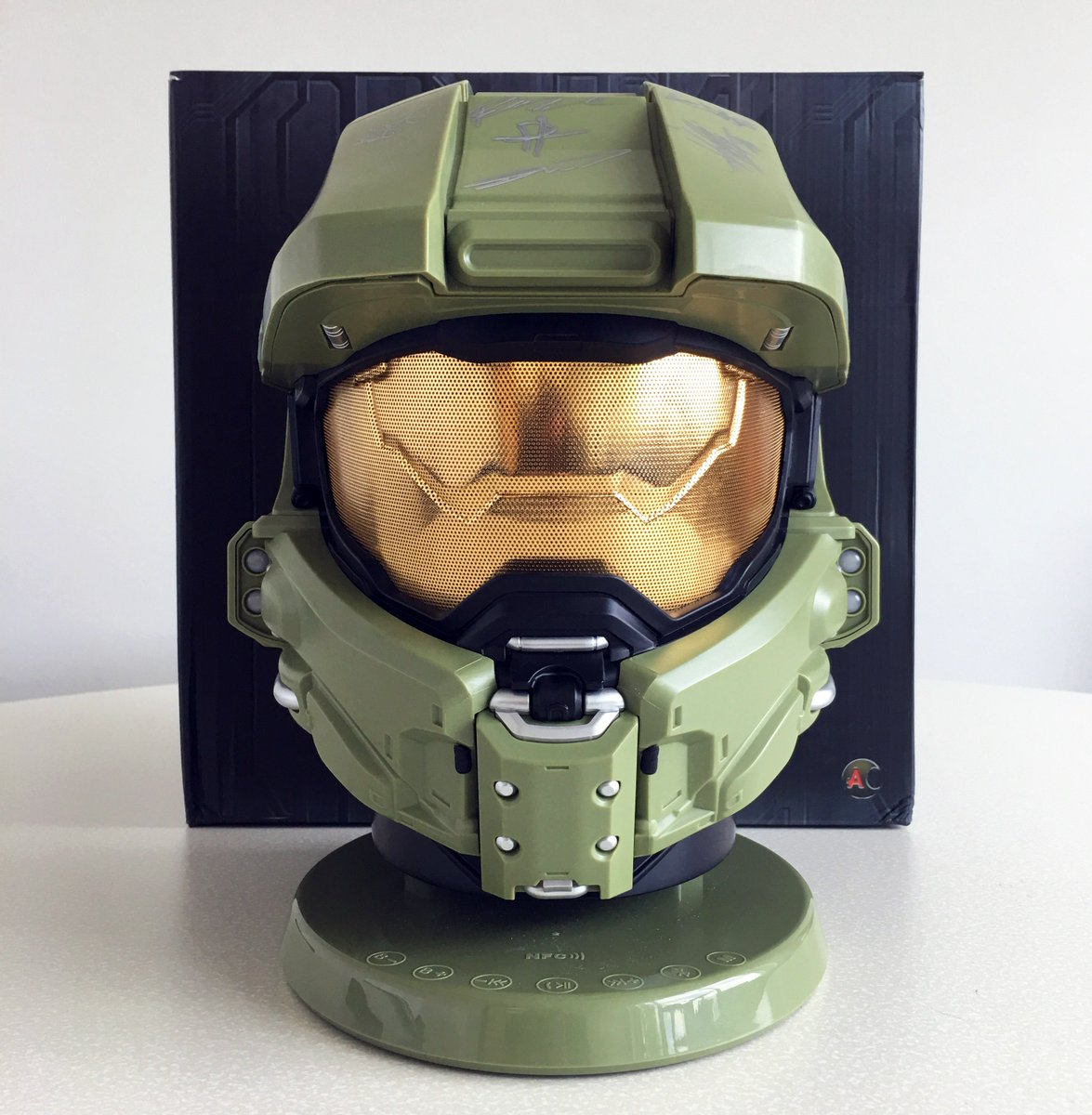 Let's celebrate E3! Follow &amp; RT for a chance to win this signed bluetooth speaker - now available at: acworldwide.cool/content/master… #HaloContest