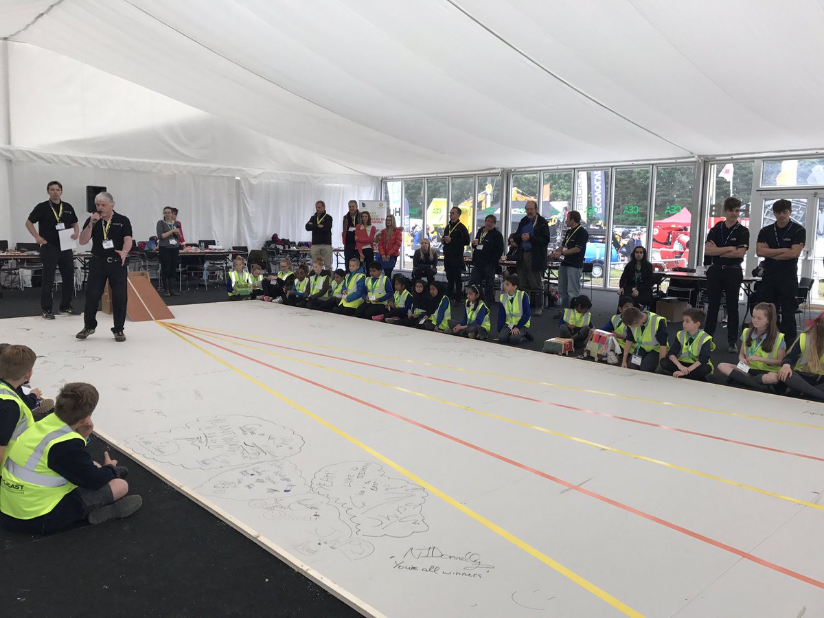 Plantworx2025's tweet photo. @simonbilbie172 @SawardJack @Fuchsiaevents without you guys this would not have been possible. Can't thank you enough! Amazing work thank  U https://t.co/071gxdaNj5