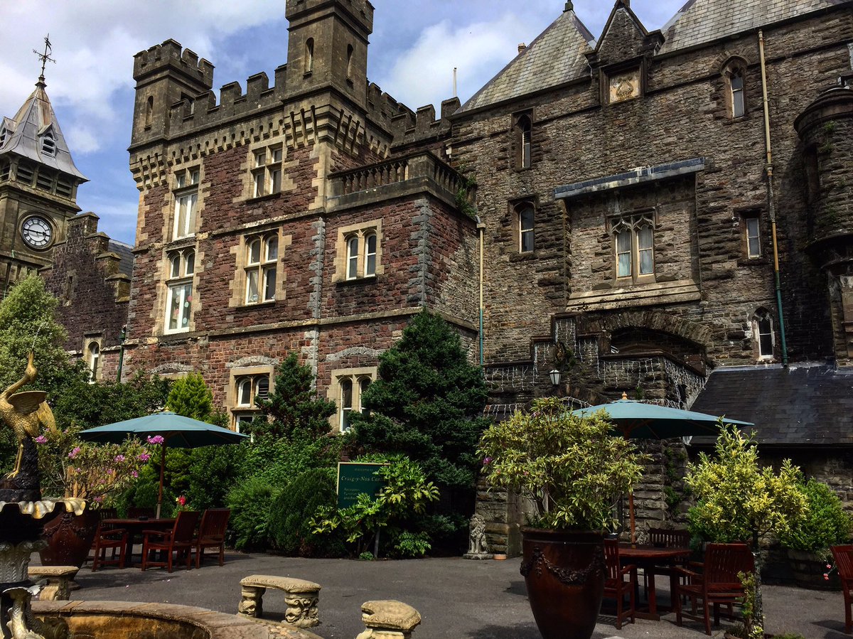 😍what a beautiful location #Wales #castle #locationoftheweek