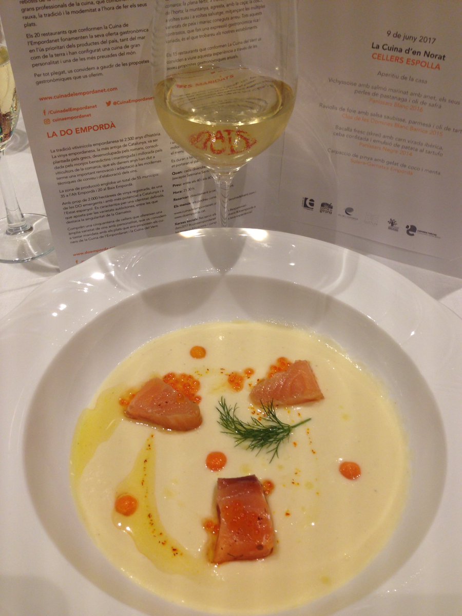 LaCuinadelVent's tweet photo. Vichyssoise amb salmó marinat amb anet maridat amb panissars blanc de @CellerEspolla @HotelSpaTerraza #soparsmaridats2017 #lacuinadelvent https://t.co/YpJTGBkHBp