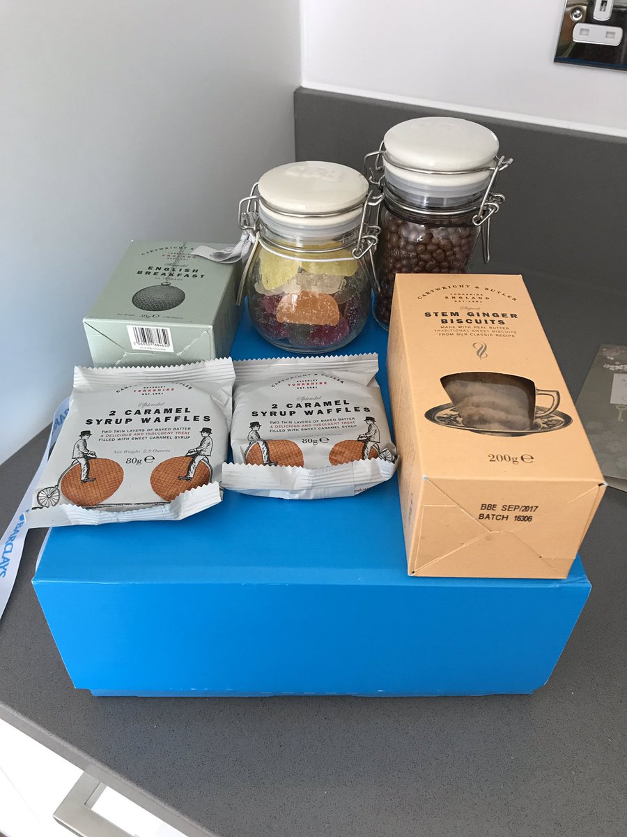 iamMehranAlavi's tweet photo. What a lovely surprise! Great #CustomerService from @BarclaysUK and @BerkeleyGroupUK on our #HelloNewHome @KennetIsland https://t.co/d2PSJ6dFqj