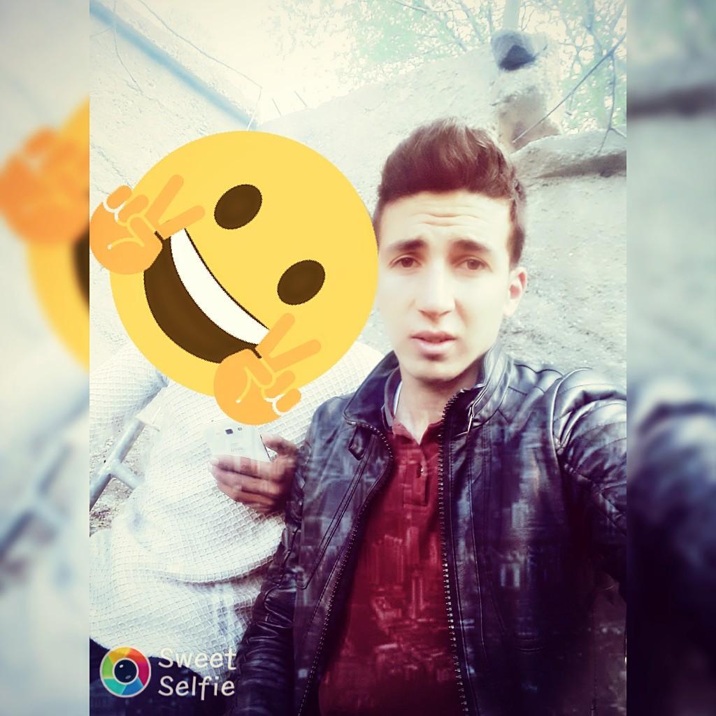 Metehanofficial's tweet photo. Kimse Göründüğü Kadar İyi,
Anlatıldığı Kadar Kötü Değildir.. https://t.co/EHZMetpmwm