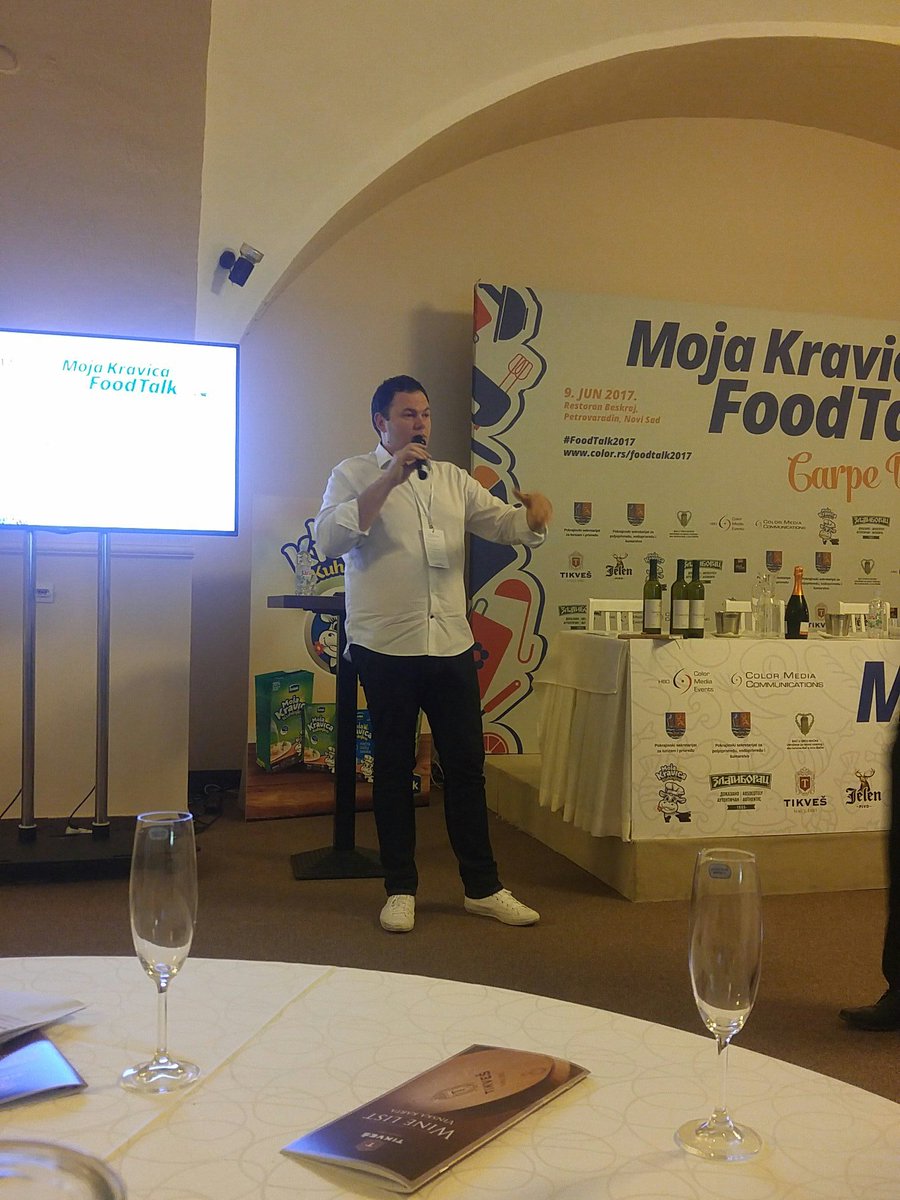 biljana_ns's tweet photo. U toku Panel 3. Njegovo veličanstvo srpski penusavac #FoodTalk2017 https://t.co/LI8QRYcwfd