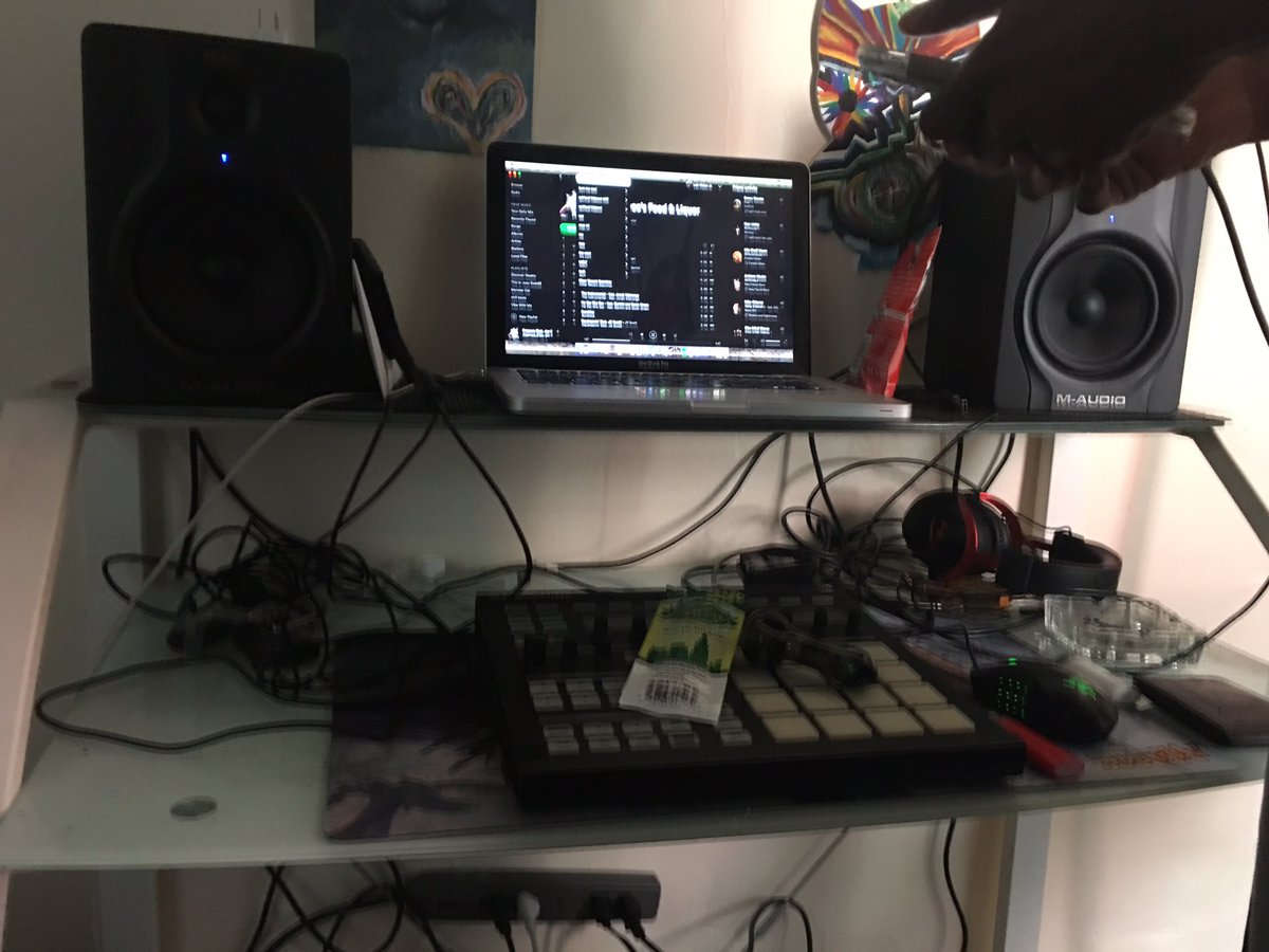 LfonCee's tweet photo. Starden sessions. https://t.co/3G5c3jsMsD