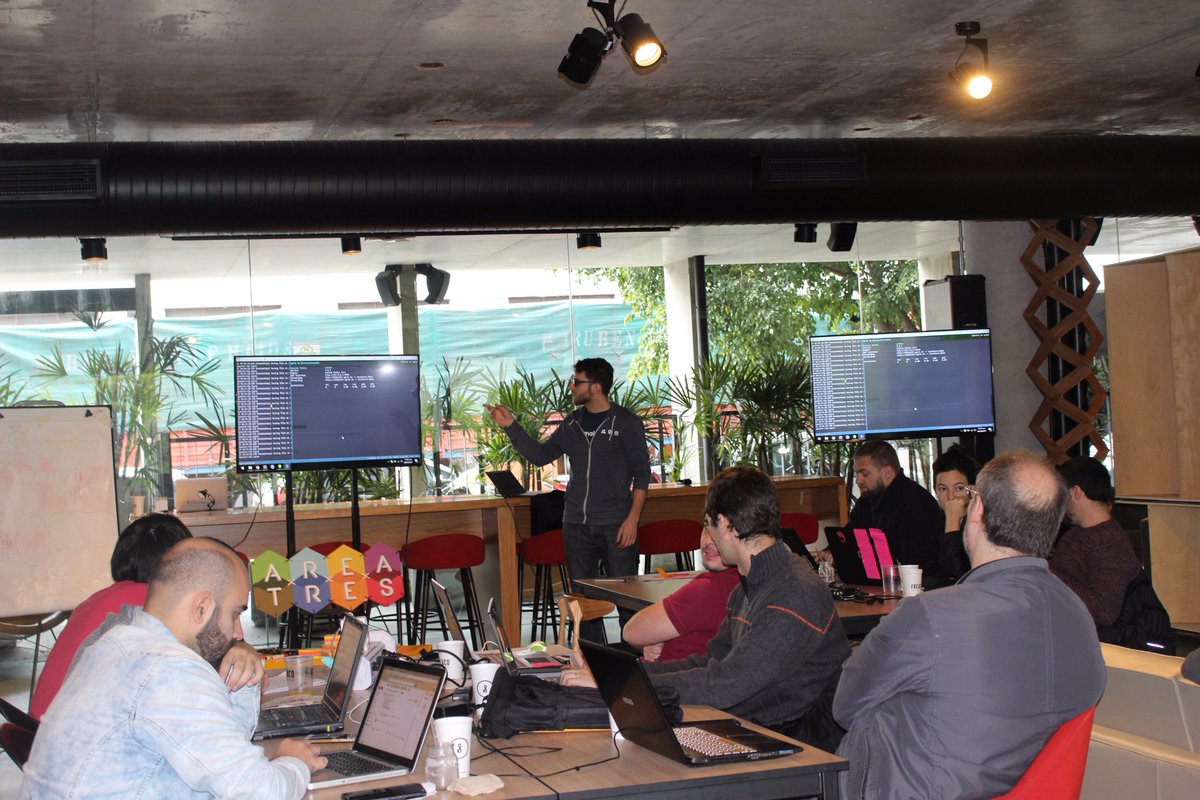 StartupBA's tweet photo. Today the topic is #Tech & #OKR here at #GooglelaunchpadBA in @areatres. #emprendedores #entrepreneurs https://t.co/x0xC7ZOFGs