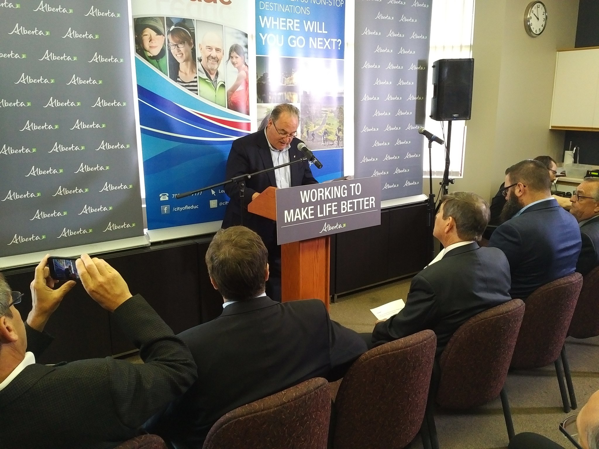 DB5CuByVoAAi1l6.jpg:large