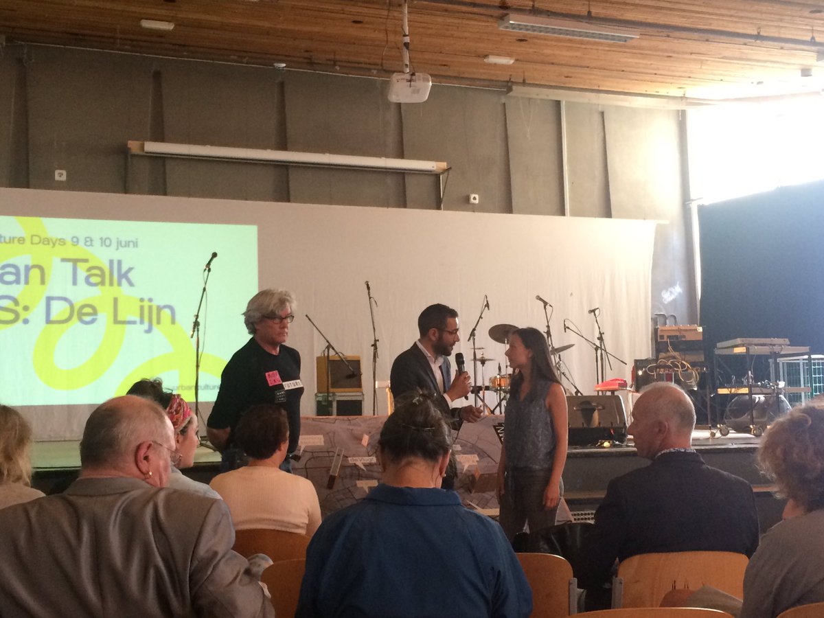 PvdDAmsterdam's tweet photo. Duoraadslid Anke Bakker doet mee met de #UrbanTalk bij opening #broedplaats Lely @UrbanResort1 en pleit voor een #Amsterdamse #welzijnsindex https://t.co/nvwoyxrXRu