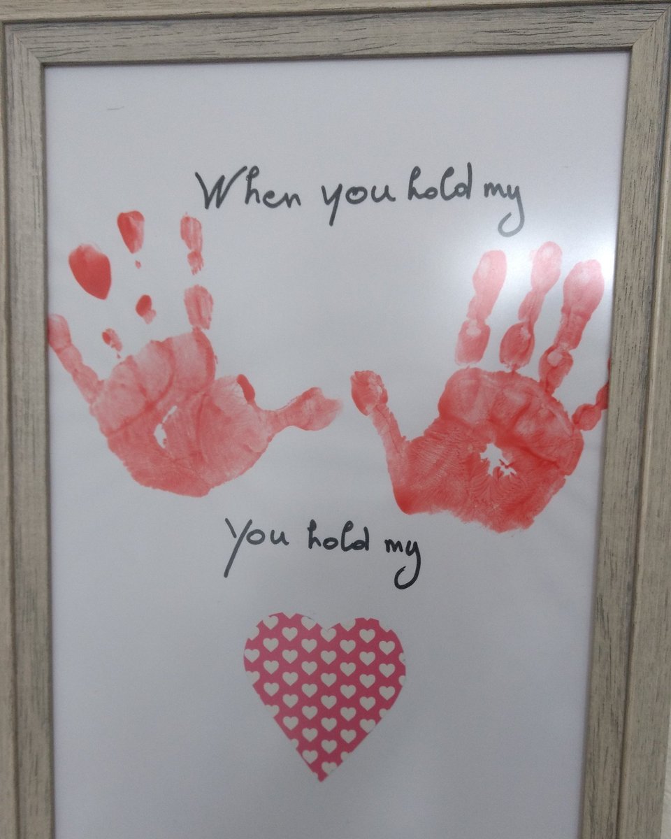 BarbaraLiekens's tweet photo. My girl and me made a little something for the best daddy and husband in the world. #kidsart #momlife #dad #sahm #parent https://t.co/0heo1Ln2PC