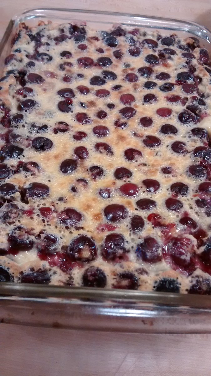 KBKitchenSchool's tweet photo. Can you say "clafoutis" without smiling?  It's time for cherries! https://t.co/KzOtceiAte