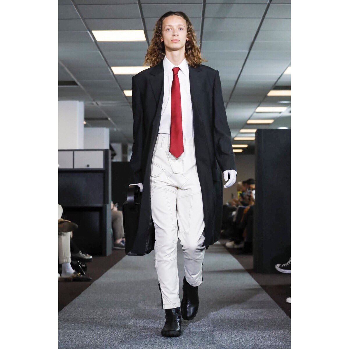 savalasmodels's tweet photo. #SavalasMan ❤️ SAMUEL ❤️ looking sharp for #xanderzhou #SS18 show 👌🔥#LFWM #SavalasModels https://t.co/qVGQBeZFfd