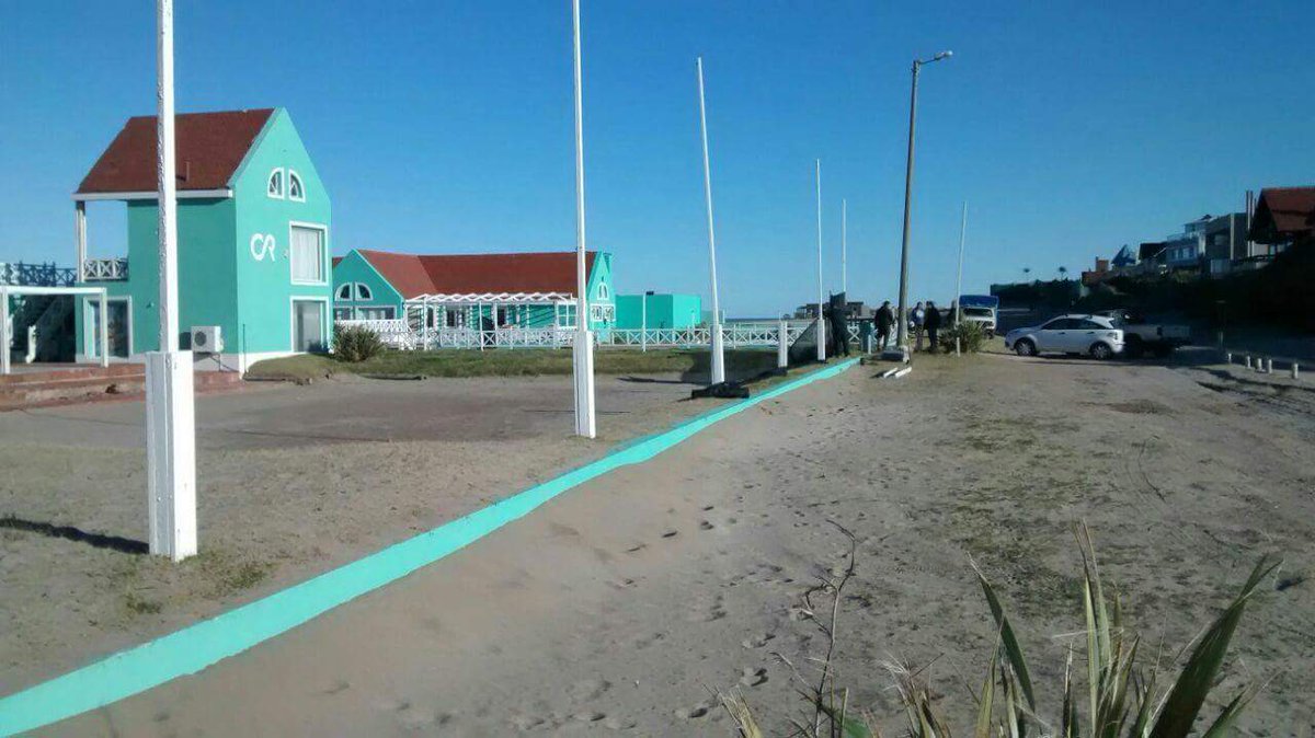 dorrego_juan's tweet photo. Fin para el Parador CR de Pinamar
Se está demoliendo por el plan de reconversión del frente marítimo
Vía #Pinamar24 https://t.co/riSBK2oNzp
