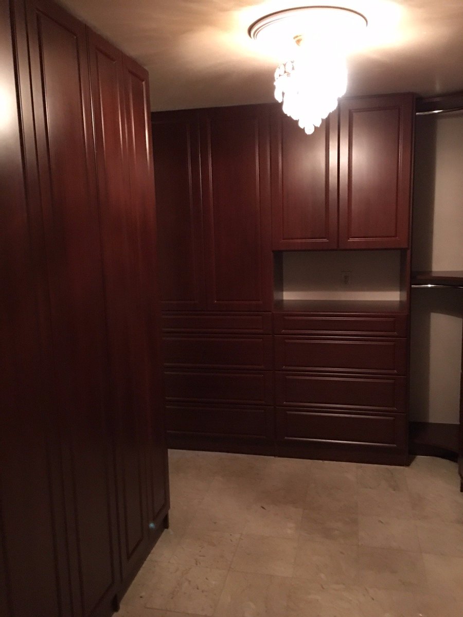 IntMotif's tweet photo. Looking to declutter, organize, or just need more space? DO IT WITH STYLE! We offer closest consults as well as window treatments! Call now! https://t.co/VI5BXPMj1t