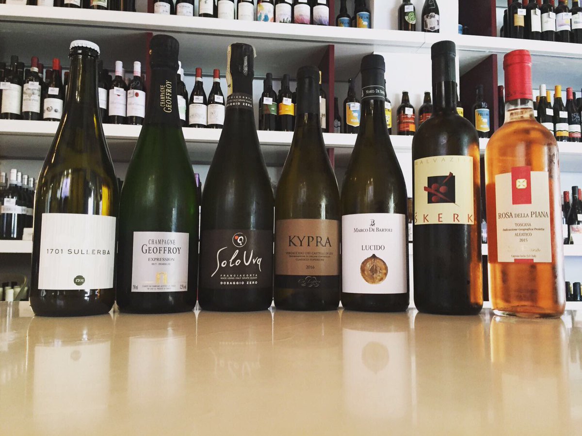JustWineconcept's tweet photo. Alcuni vini in mescita da #Wineconcept! #MarcodeGrazia
#Solouva #CaLiptra #Skerk #1701 #Rosadellapiana #Geoffroy https://t.co/yHgXmahrbY