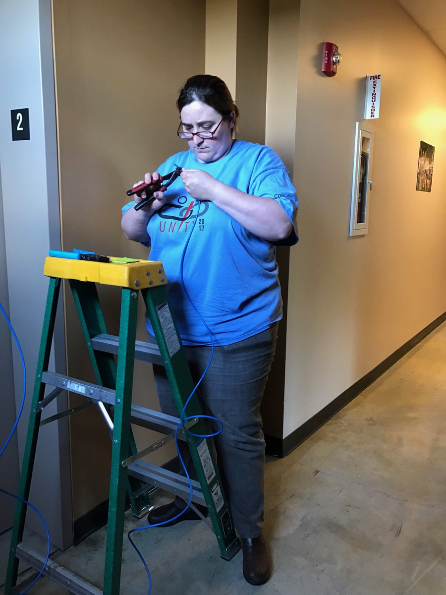 MusicCityCTC's tweet photo. #girlpower ✊🏼✊🏼 go dawn! #ConvergintTechnologies https://t.co/K6F9cI3oiJ
