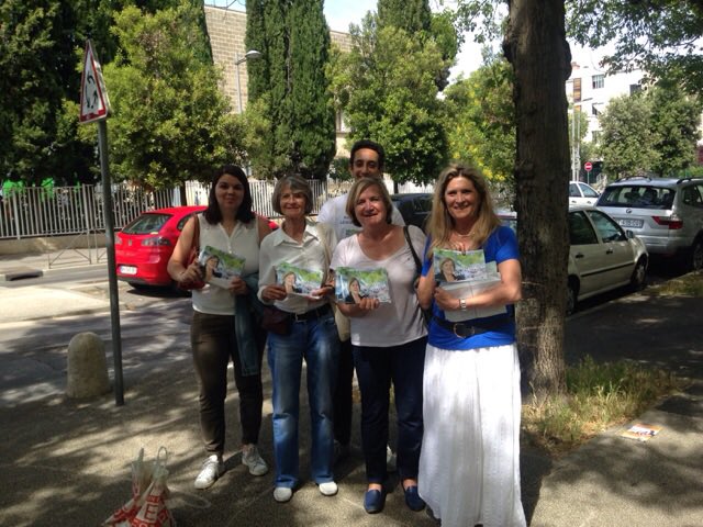 NancyCanaud2017's tweet photo. Dernière journée de campagne au centre ville et à la Paillade ! #circo3402 #legislatives https://t.co/5qJ3huFWy4