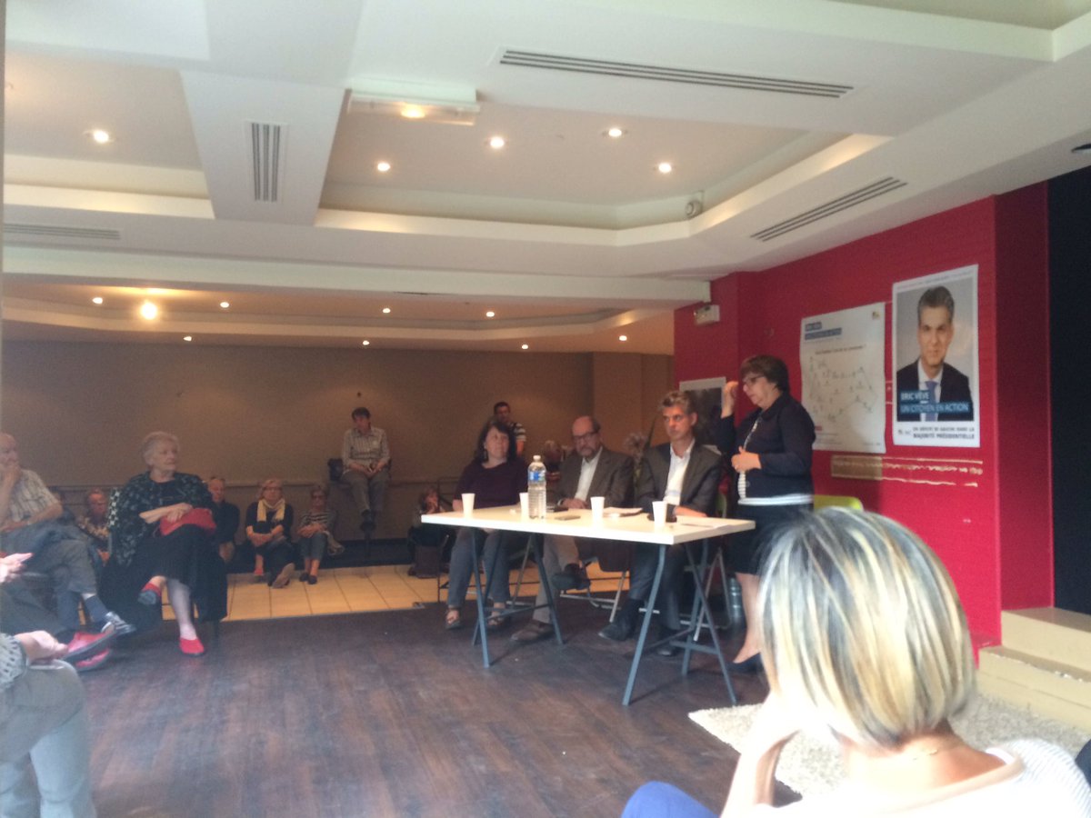 EricVeve's tweet photo. "Nous pouvons avoir confiance, il agira pour le territoire, pour les habitants, car il est fidèle à ses convictions" @CorinneFeret #Caen1 https://t.co/17ueFuvnRe