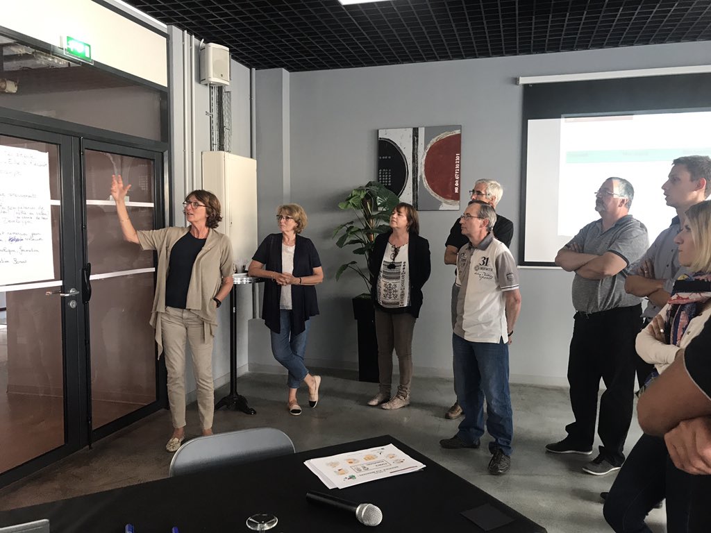 DonierP's tweet photo. Journée manager ! Entre autres "le management intergénérationnel" au programme 👌🏼 #meeting #gpaclyon #management #accompagnement @BNPParibas https://t.co/oaaR28dxon