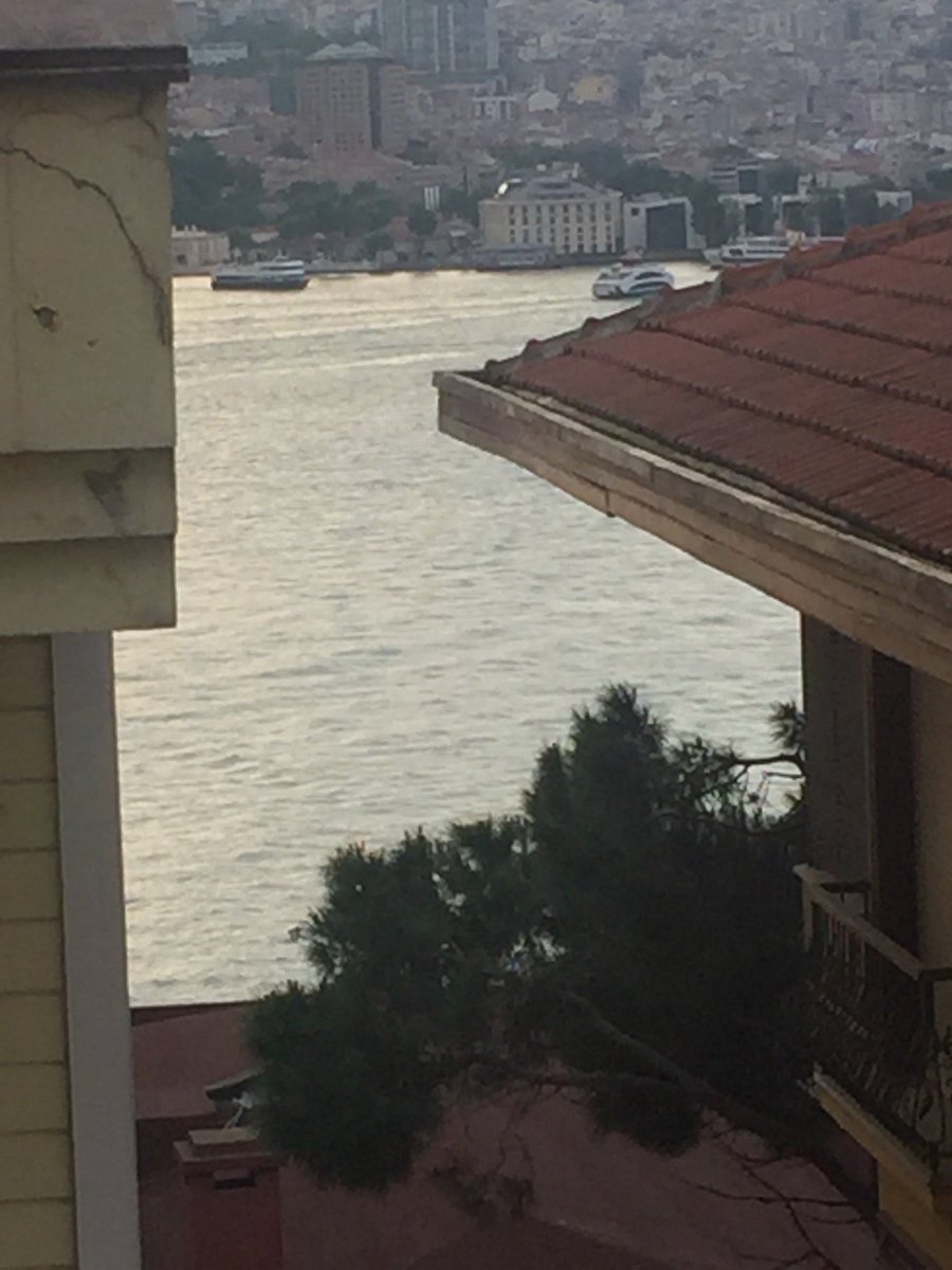 five1453's tweet photo. I'm at Sultantepe in İstanbul, Türkiye https://t.co/lYqwtNSDkF https://t.co/AhmFo5iilj