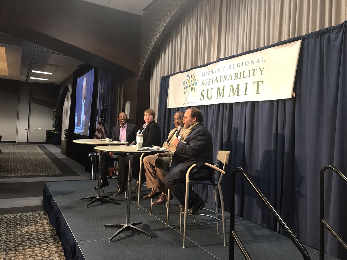CityOfCincy's tweet photo. .@CincyOES Dir. Larry Falkin on a panel with Van Jones, other industry leaders discussing sustainability efforts. #MRSS2017 https://t.co/2tpOaRTFuO