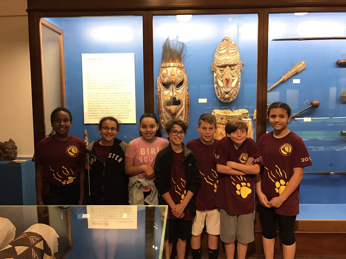 mlcent73's tweet image. McGuire gr5 at Planetarium/Museum #earthandsun #classof2017 @NProvSupt
